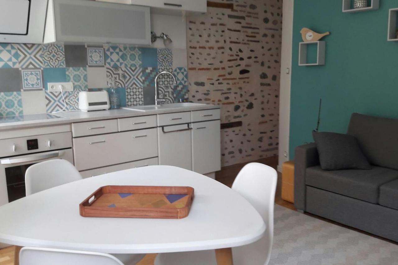 Un Appartement Lumineux Au Parc Beaumont Pau Luaran gambar