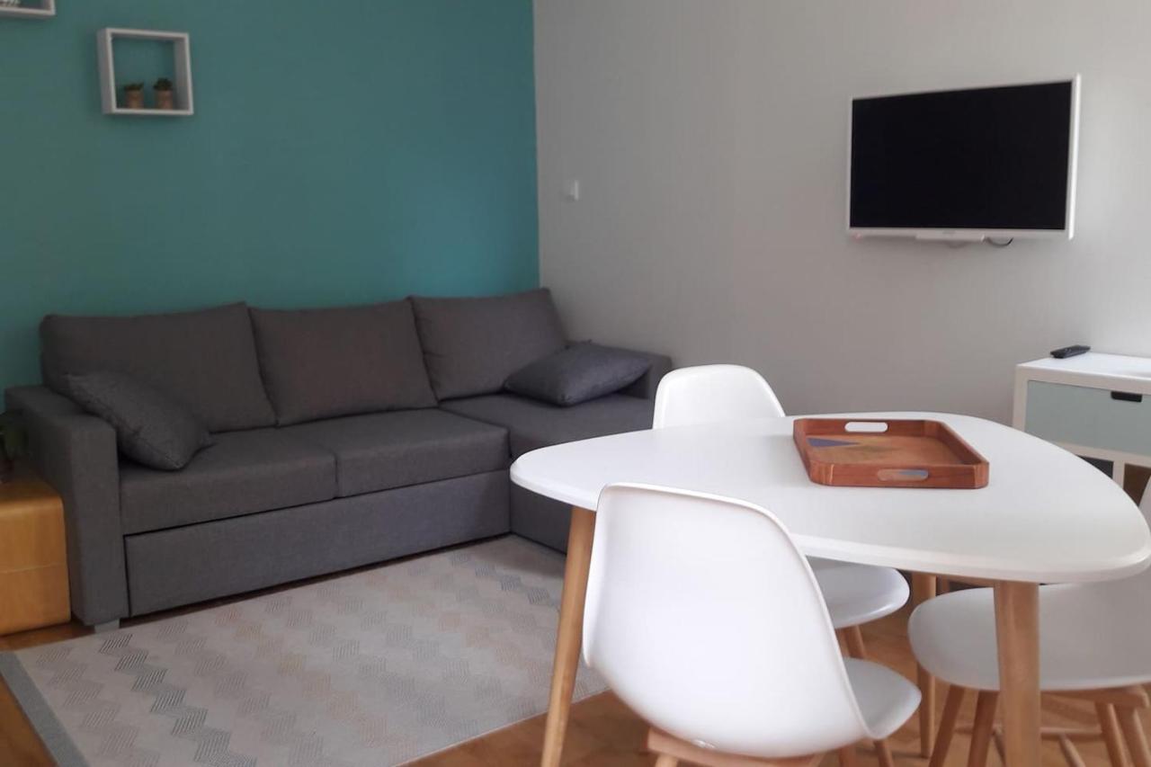 Un Appartement Lumineux Au Parc Beaumont Pau Luaran gambar